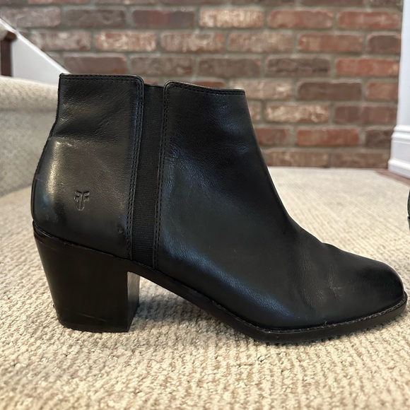 Frye Women's Jolene Inside-Zip Boot (11) - Picture 4 of 9